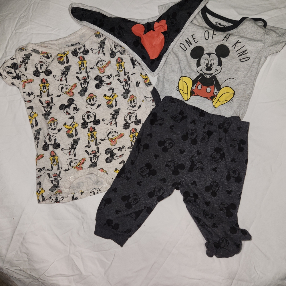Disney Mickey Mouse Baby 4 Piece Outfit Set